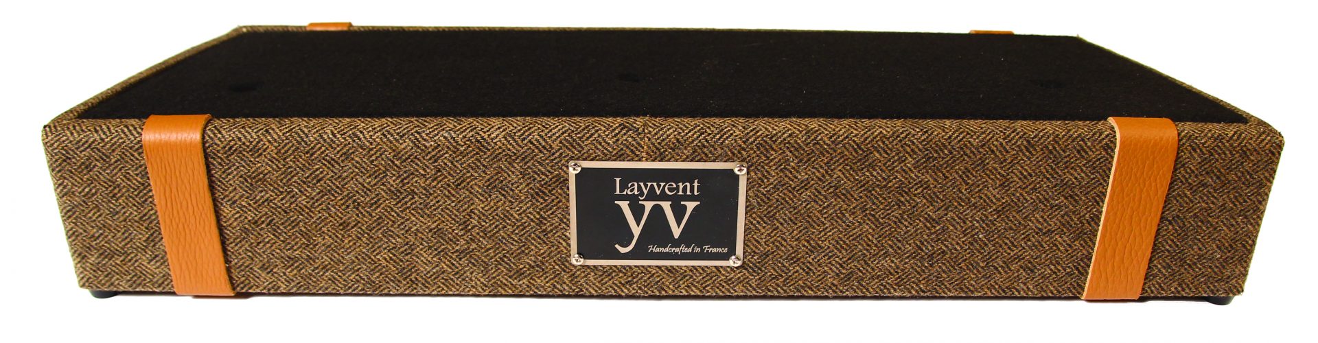 GIVE AWAY LAYVENT