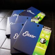 Gagnez un an de cordes Elixir® Strings