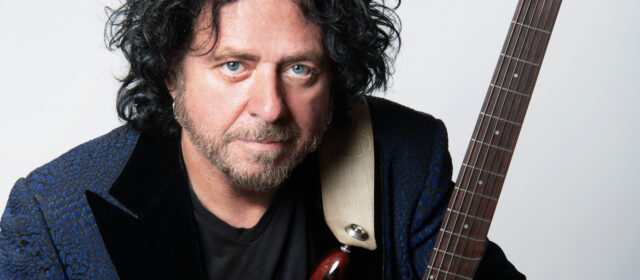 Steve Lukather érige des ponts