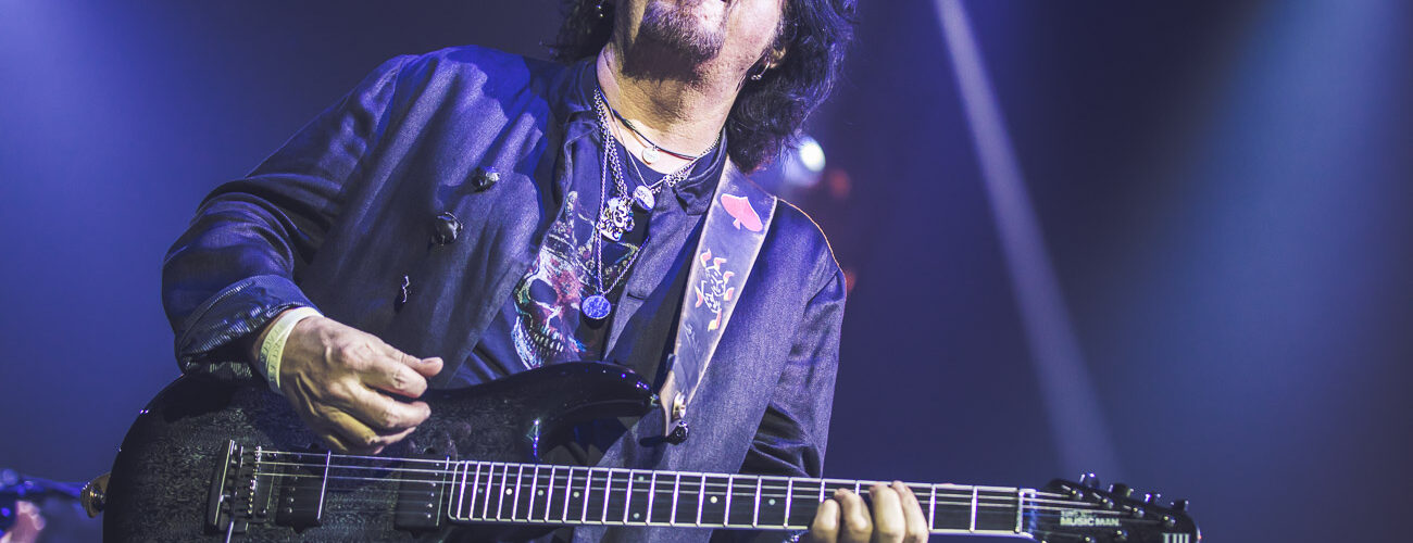 Steve Lukather perd ses feuilles