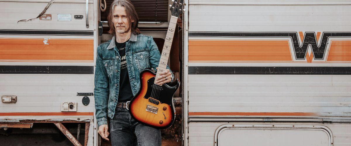 Myles Kennedy sortira un 3ème album solo le 11 octobre 2024