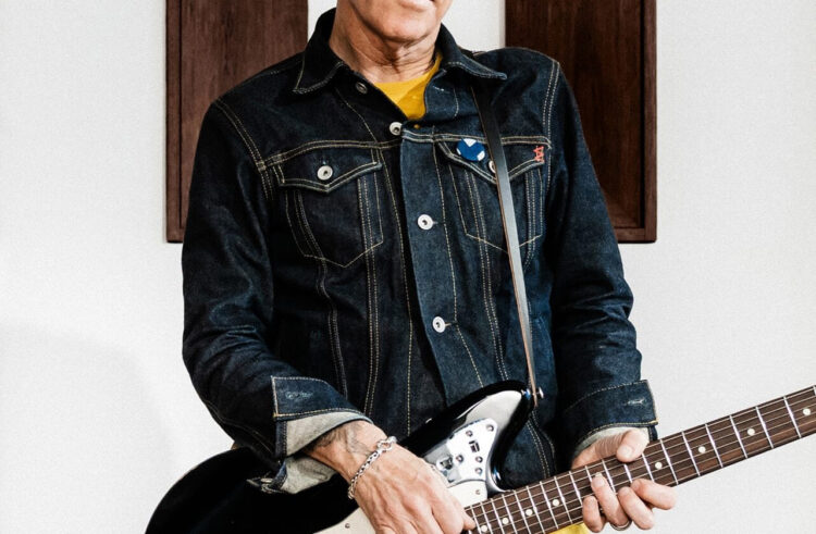 Les six-cordes cultes de Johnny Marr affolent les compteurs
